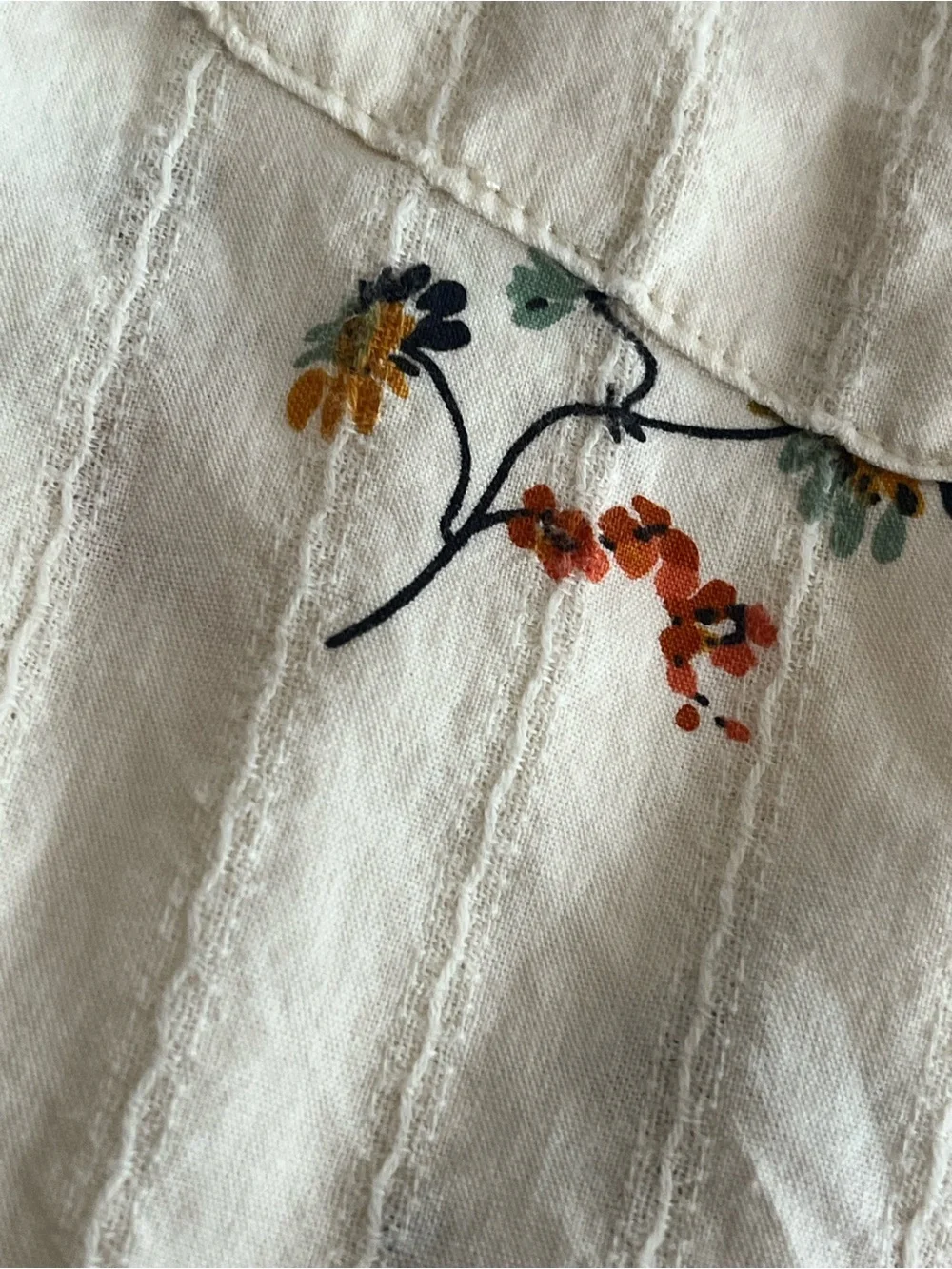 Madewell Cream Floral V-Neck Top with Multicolor Blooms - Picture 5 of 8